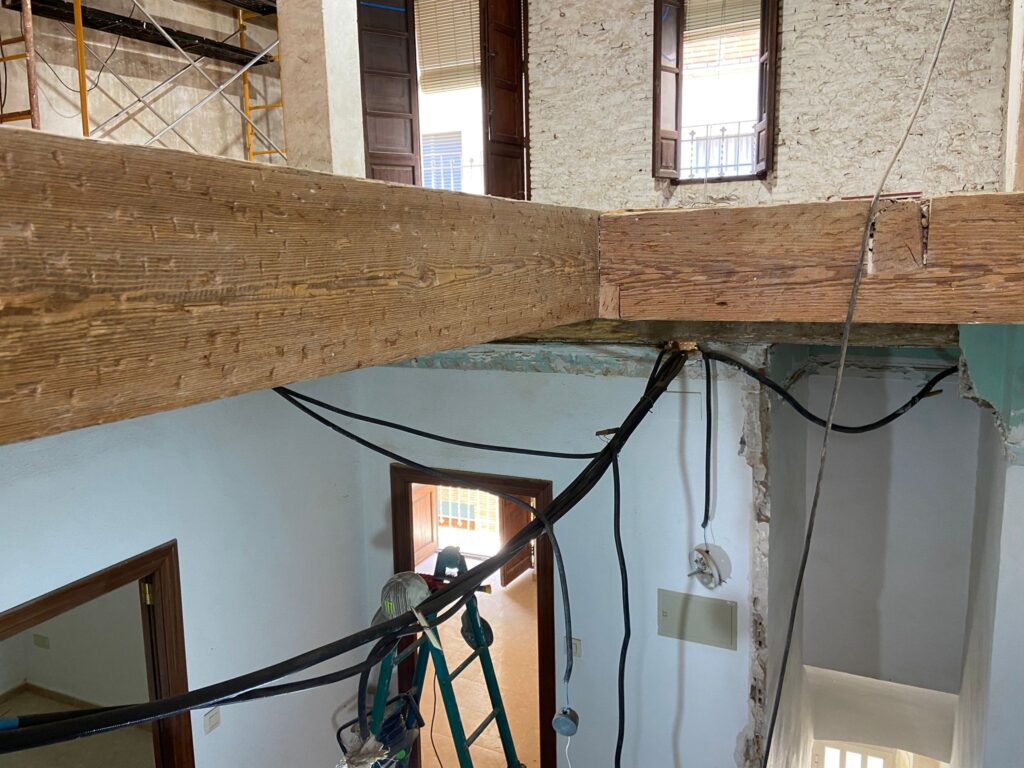 Restauración de madera mediante Sistema Beta