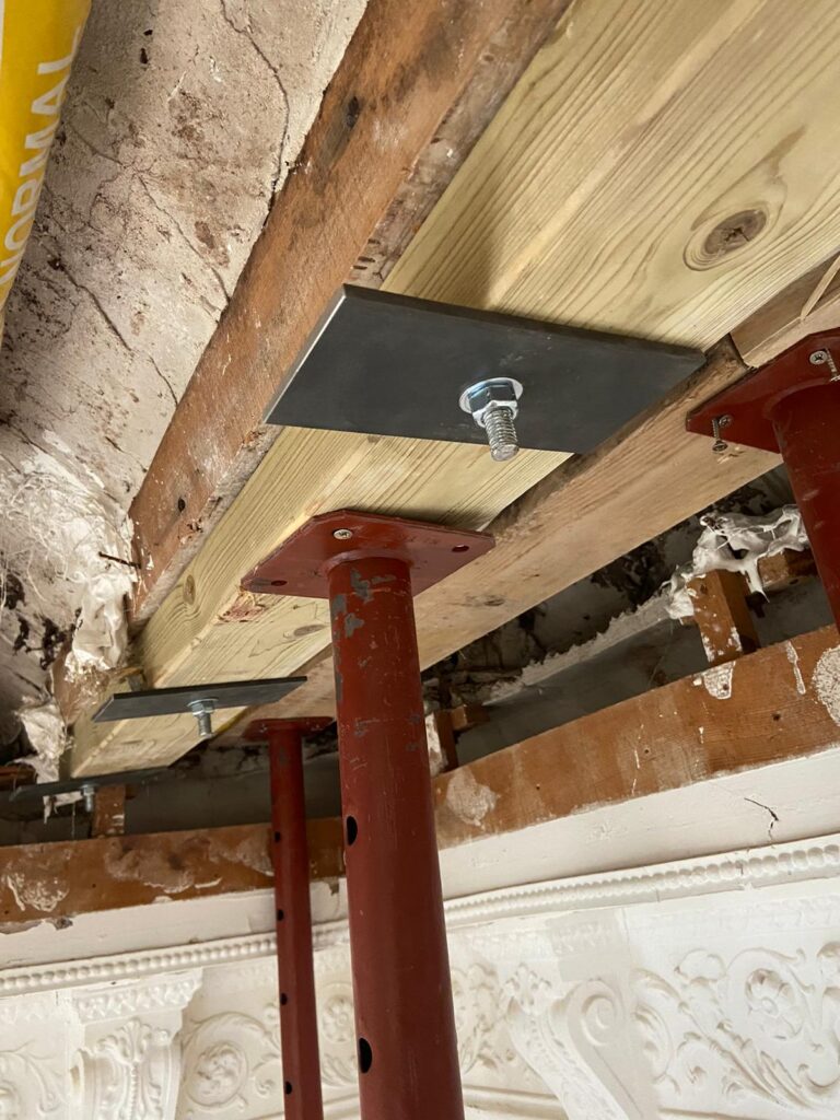 Restauración de madera mediante Sistema Beta